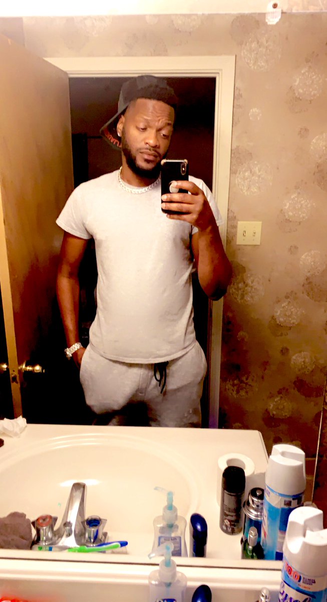 iBetSheRegretMe's tweet photo. I just be chilling when it aint nothing to do 😈❤️🥳 https://t.co/4f5r5AI56a