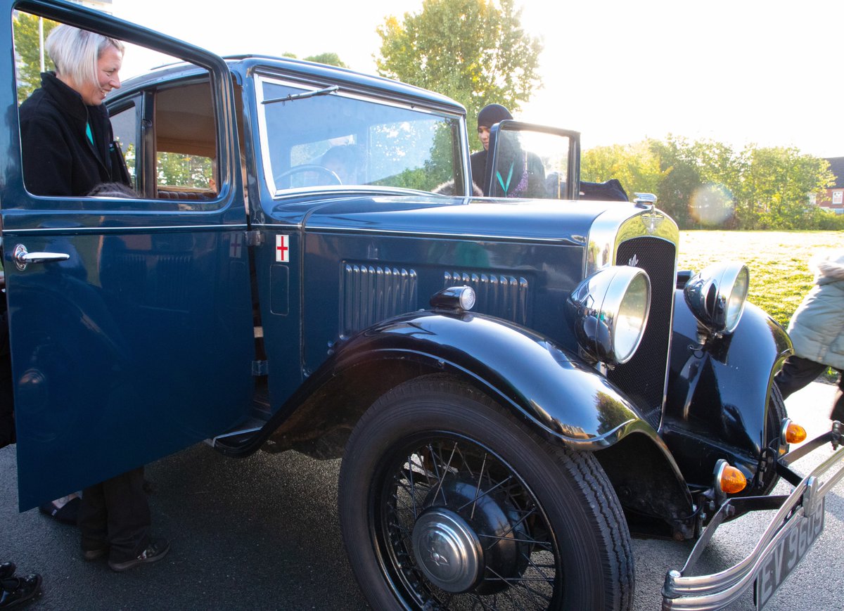SSAPrimary's tweet photo. The children at @SSAPrimary got to see a real life vintage Austin car. One that you have to crank the engine to get it to start
#vintagecar #retrocar #austincar https://t.co/04ABchDL4T