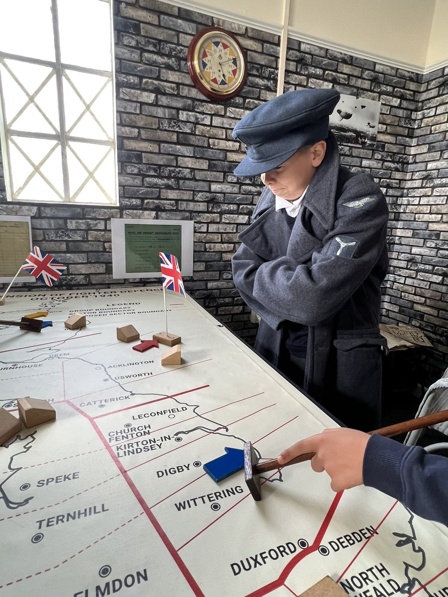 AlumwellJuniors's tweet photo. Year 5 had a fantastic trip to RAF Cosford yesterday! A true insight into life during wartime: listening to stories, handling artefacts and getting a glimpse inside the incredible planes and tanks that helped to defend us. #ww2topic #rafcosford #teamalumwell https://t.co/PemBPz2lcC