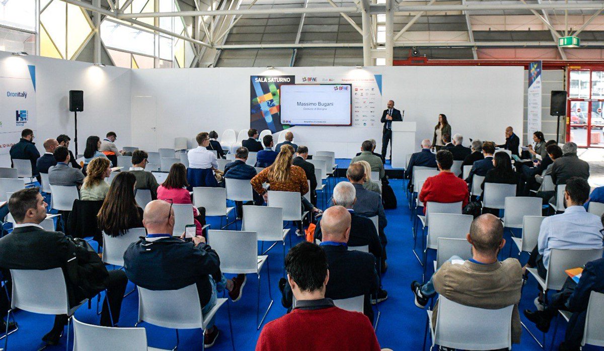 Dalla prima #StrategicSession di #BFWE: rigassificatore di Ravenna e BigData a Bologna, due esempi concreti di transizione ecologica
<a href="/HeseExpo/">HESE - Hydrogen Energy Summit&Expo</a> <a href="/FuelsMobility/">Fuels Mobility</a> <a href="/ConferenzaGNL/">ConferenzaGNL</a> <a href="/ch4_expo/">CH4</a> Forum <a href="/Accadueobologna/">Accadueo</a> <a href="/dronitaly/">Dronitaly</a>