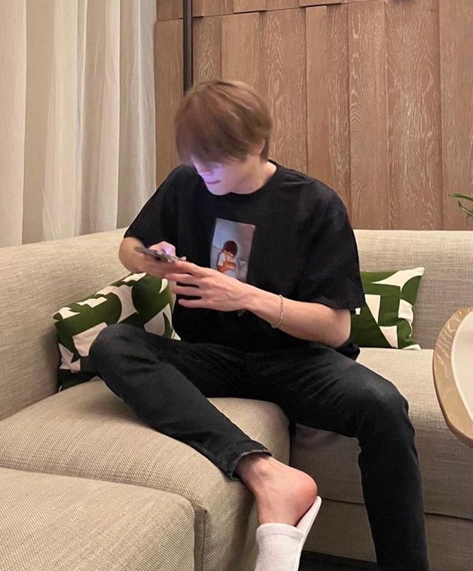 empathyoonoh's tweet photo. LOOK AT HIM 🥺🥺 https://t.co/hGJ2OSLflF