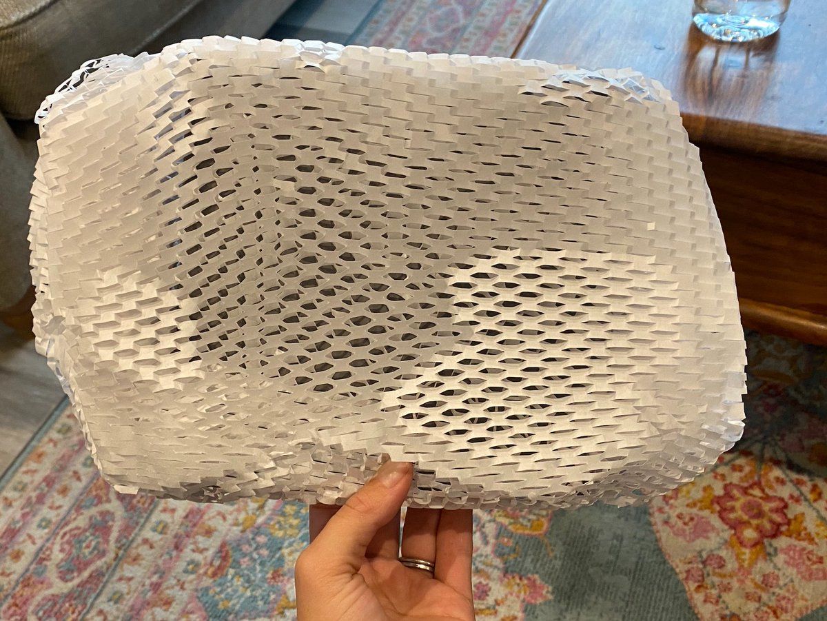 Lewis_299's tweet photo. @babymoriuk Paid £5.95 for a gift wrapping service! Not exactly what I expected! Can you refund the wrapping or credit? https://t.co/vjjqbBO5ii