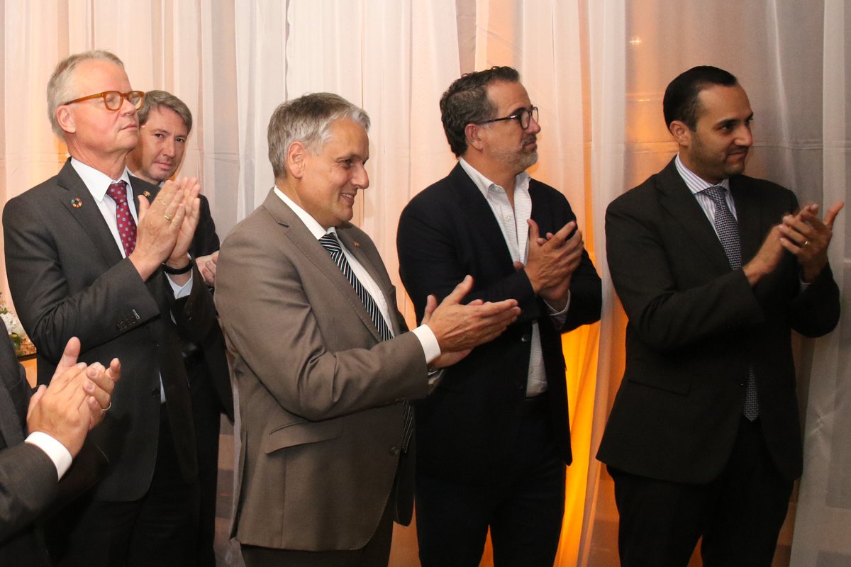 EcuadorMAE's tweet photo. Participamos en la inauguración de la Oficina del Banco de Desarrollo de Alemania - KfW y la Firma del Contrato de Aporte Financiero al Programa de Biodiversidad y Recursos Hídricos lo que permitirá el desarrollo sostenible de la población y el ambiente. https://t.co/3BDtWpqAGs