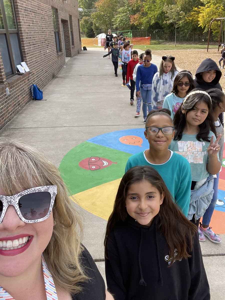 Ms. KP’s Art Room (@mullenart1) on Twitter photo Gettin’ our walk on during Encore for Walk to School Day @MullenShamrocks <a href="/PypMullen/">MullenElementaryPYP</a> <a href="/PfeifferJanice/">Janice Pfeiffer</a> <a href="/JenHoffowerPWCS/">Jennifer Hoffower</a> <a href="/ThePiercedAP/">Rachel Pierce (she/her)</a> @teacher_giovani Gettin’ our walk on during Encore for Walk to School Day @MullenShamrocks <a href="/PypMullen/">MullenElementaryPYP</a> <a href="/PfeifferJanice/">Janice Pfeiffer</a> <a href="/JenHoffowerPWCS/">Jennifer Hoffower</a> <a href="/ThePiercedAP/">Rachel Pierce (she/her)</a> @teacher_giovani