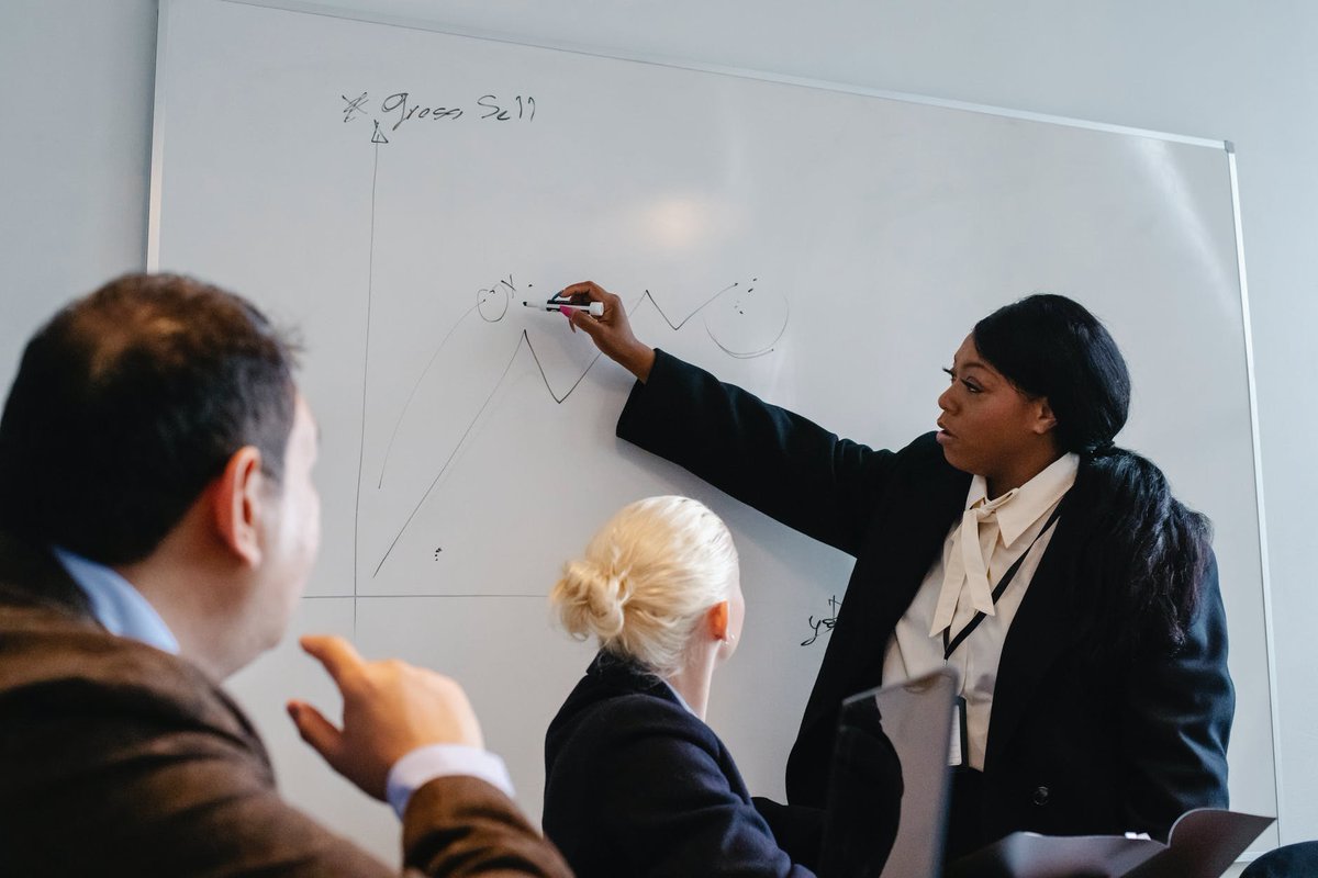 LISCEducation's tweet photo. Our Project Cost Calculator will help you make sure that you are financially ready for your #facilityproject. You can estimate the cost of your project and what you can afford to pay for it. https://t.co/JX1omECTId #projectcost #facilityfinancing #financing #facilities https://t.co/88eTQ7o3KX