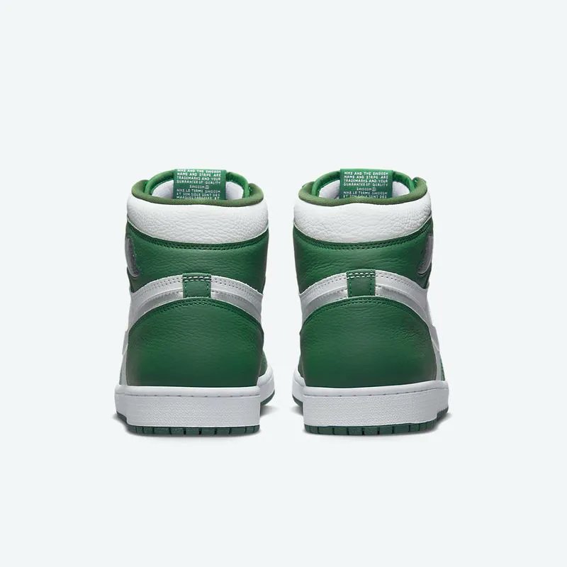 TheSiteSupply's tweet photo. November 26th: Air Jordan 1 High OG 'Gorge Green' 

🌎 https://t.co/8gNDhAEJE8 https://t.co/kjVTDT3gIS