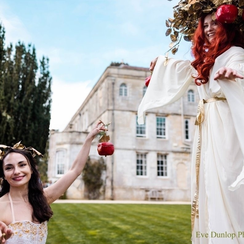 This week we've been working on enquiries for events at the Natural History Museum, as proud preferred entertainment suppliers. A new addition to our roster, The Wishing Tree stilts act, is great for 'natural world' and enchanted garden themes for venues like the NHM🍃🍁🌱