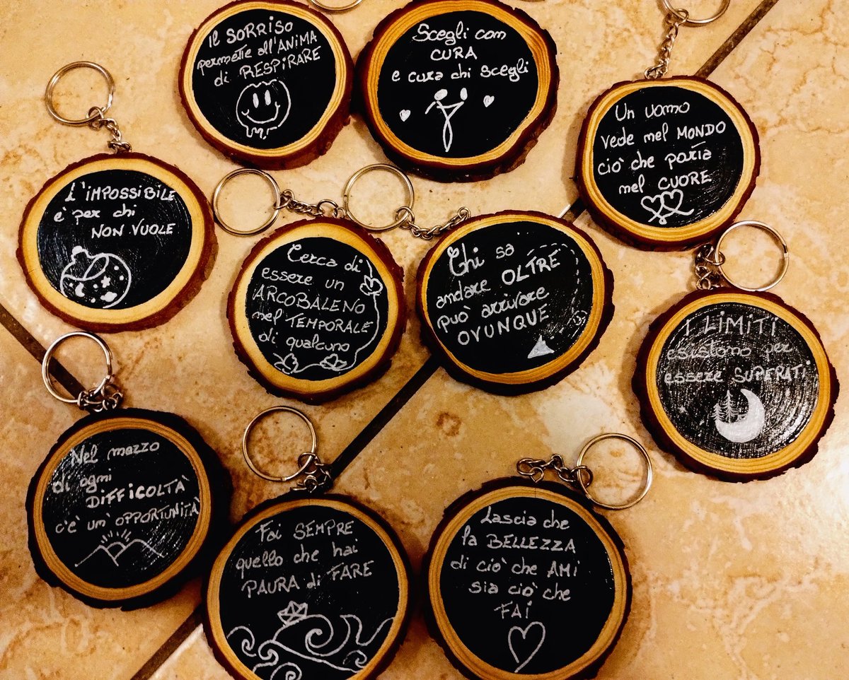 LodgeArt's tweet photo. New gifts for guests ❤️💕💖 https://t.co/n8SlKV6nWu