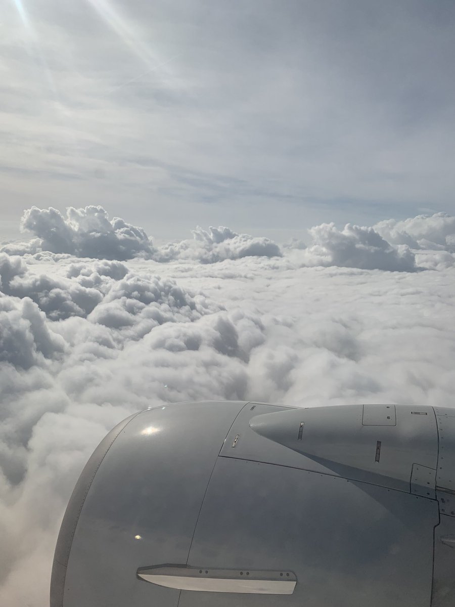 HTvdHeijden's tweet photo. @KLM Fully agree https://t.co/mKwTt2cFQw