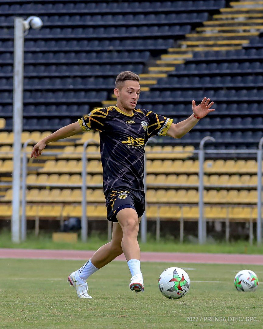 La 💎 está de vuelta, tras su participación con la <a href="/juvenilesfvf/">Juveniles Vinotinto</a> en los #Odesur, donde anotó un gol y aportó dos asistencias 1️⃣8️⃣👏🏻

¡Vamos, “Rony” a seguir brillando con el Aurinegro! 💛🖤🇻🇪