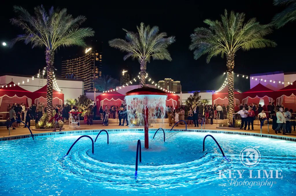 KeyLimePhoto's tweet photo. Your poolside cabana is awaiting at Resorts World Las Vegas. If you missed the  grand opening last year, don't worry, you can still get in on the fun this year with their 1-year anniversary happening now. We'll see you there!  #hangingpoolside #ResortsWorld  #cabanalife #pool https://t.co/0x0WWD8NB0