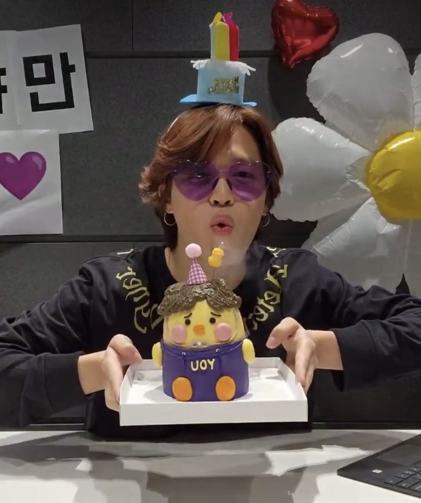 frcoffeee's tweet photo. JIMIN JIMIN HAPPY BIRTHDAY MY HUBBY BABY HONEY SWEETY 🥹💜💜  #HappyBirthdayJimin #JIMINDAY #JMHAPPYDA #AngelJiminDay #LegendMakerJimin https://t.co/wzIDISU5ds