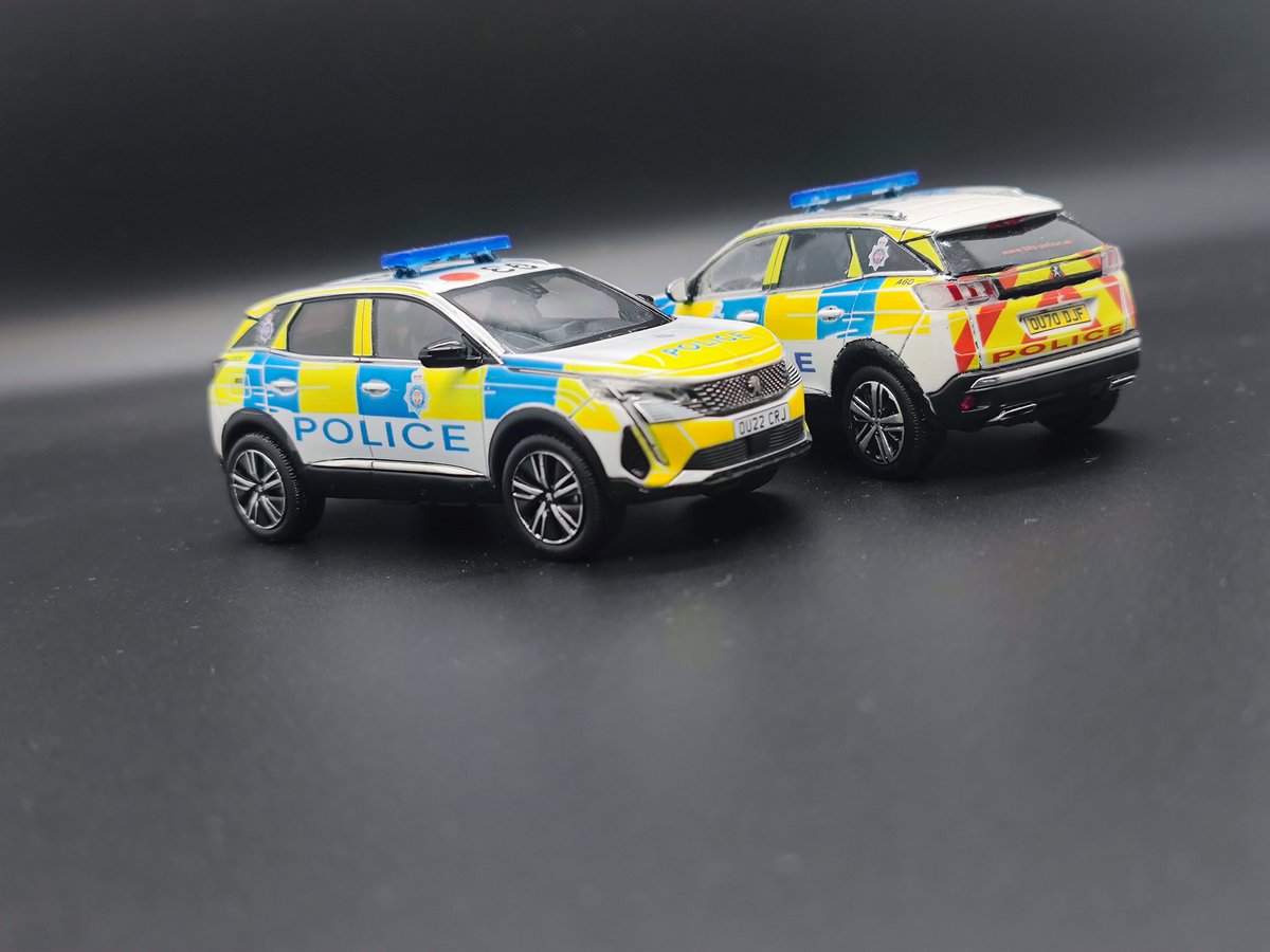 blue_code3's tweet image. 1/43 British Transport Police Peugeot 3008 #C630