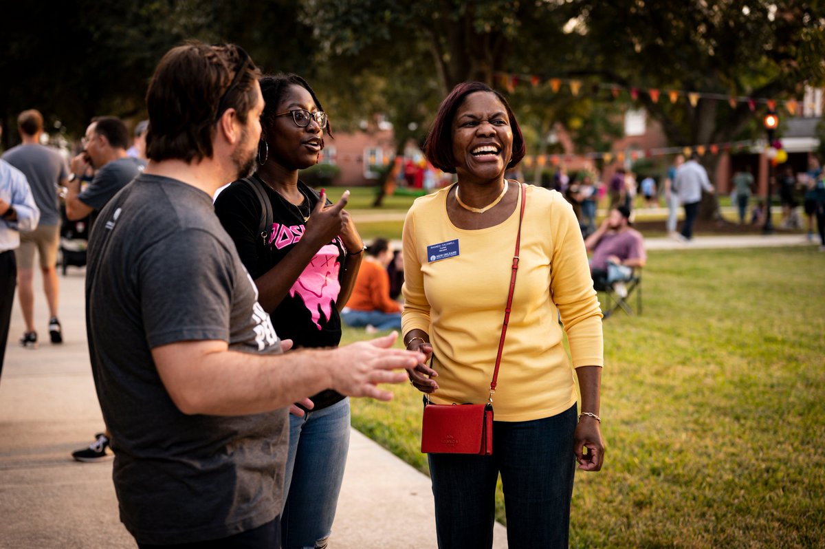 NOBTS's tweet photo. Smash that like button if you had a blast at Fall Fest🍁
Last night was an incredible time with our trustees, faculty, staff, and students! Our @NOBTS &amp; @LeavellCollege  family is big and we love it! https://t.co/bCso59qFJm