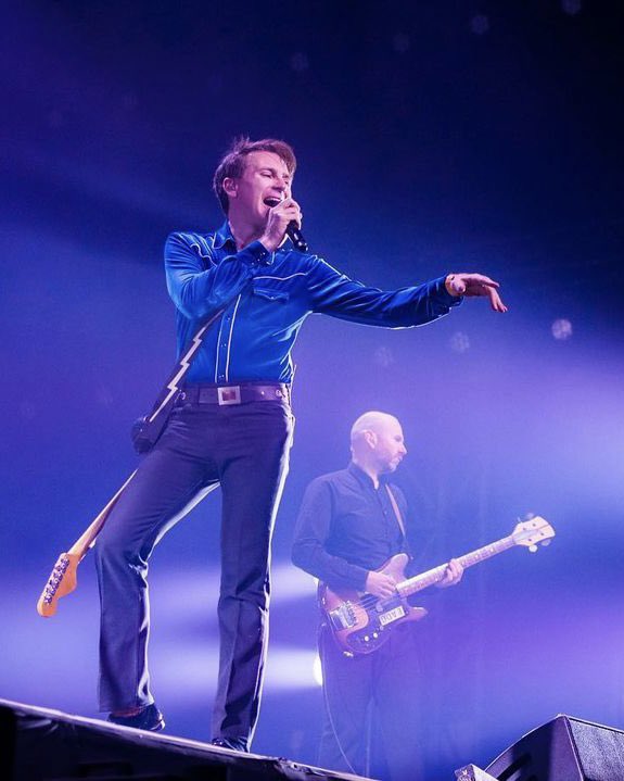 Franz_Ferdinand's tweet photo. The next leg of the #hitstothehead tour starts next week, are you coming along? https://t.co/7M3nUdbhyC