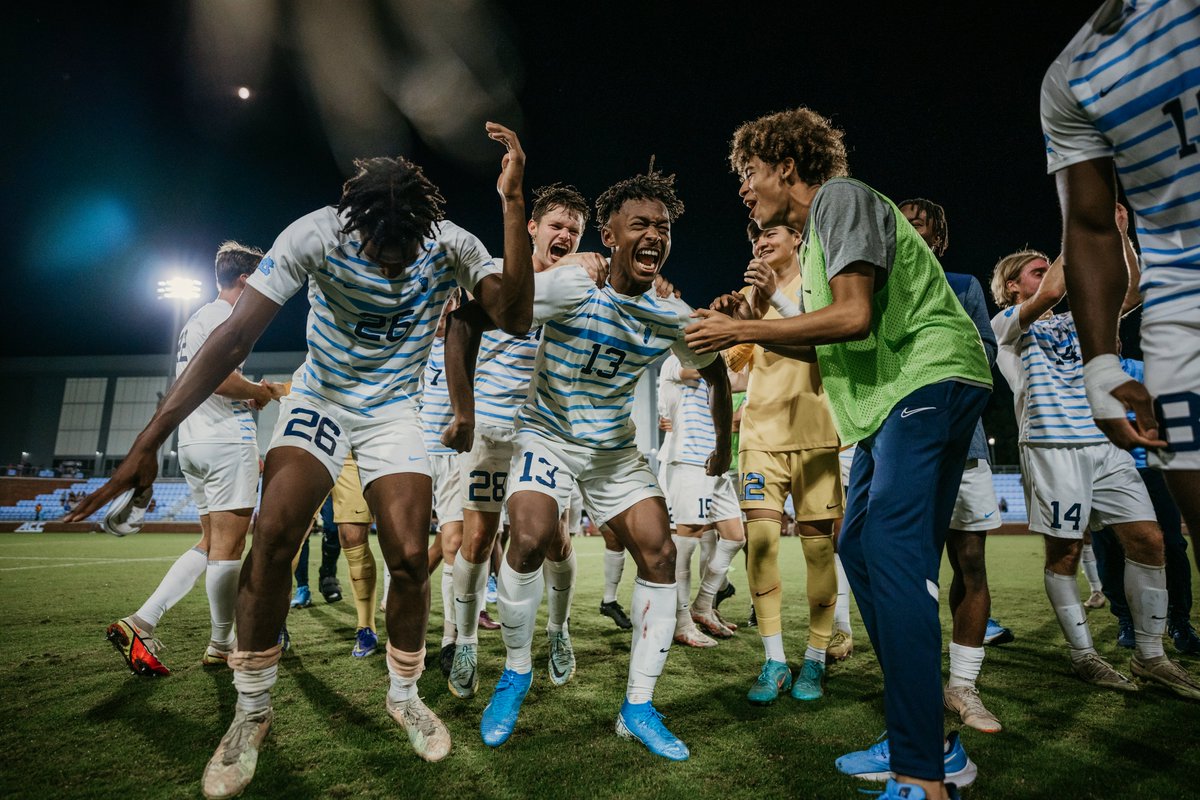 NCAASoccer's tweet photo. Vote for the #NCAASoccer Men's Photo of the Week 📸

1⃣ @UNCmenssoccer That conference win FEELING ‼️
2⃣ @UNCWMenssoccer Air Perrotta 🌬️
3⃣ @UKMensSoccer Hatrick hype 🎩
4⃣ @UW_MSoccer Victory slide 🛝 https://t.co/416w3RBBLV
