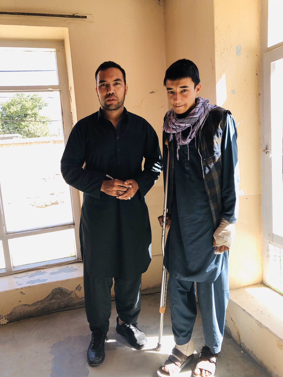 MukhtarModabb's tweet photo. بخاطر مصطفی که زخمی است و فردا در امتحان کانکور شرکت میکند #StopHazaraGenocide https://t.co/YnW8hNqzmU