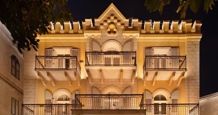 Congratulations to @thedriscohotel for being listed on <a href="/cnbc/">CNBC</a>’s list of the best hotels for business travel in the Middle East🥂 🍾