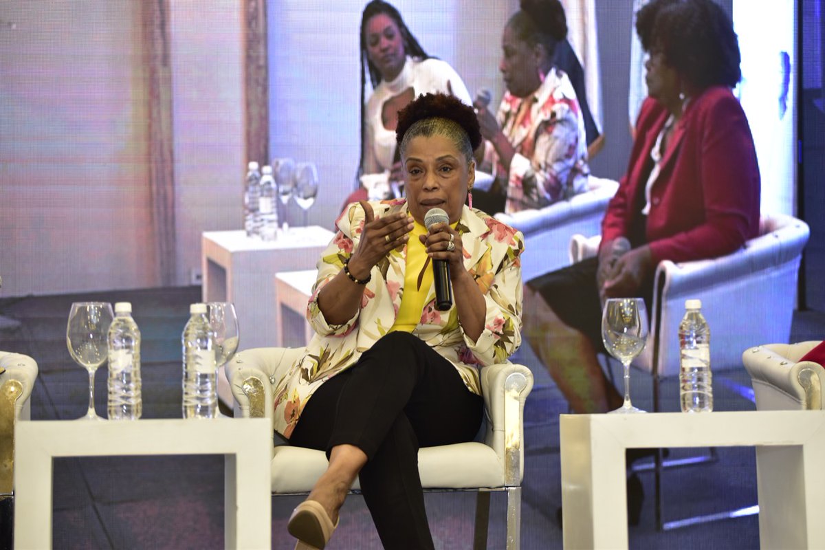 UNFPA_RD's tweet photo. En el siguiente panel se estudia el sistema de protección social como elemento central para la prevención y respuesta a uniones tempranas en el embarazo adolescente.

#CreoEnTuPoder
#10AñosDiadelaNiña
#UNFPARD https://t.co/CuOiHUROpG