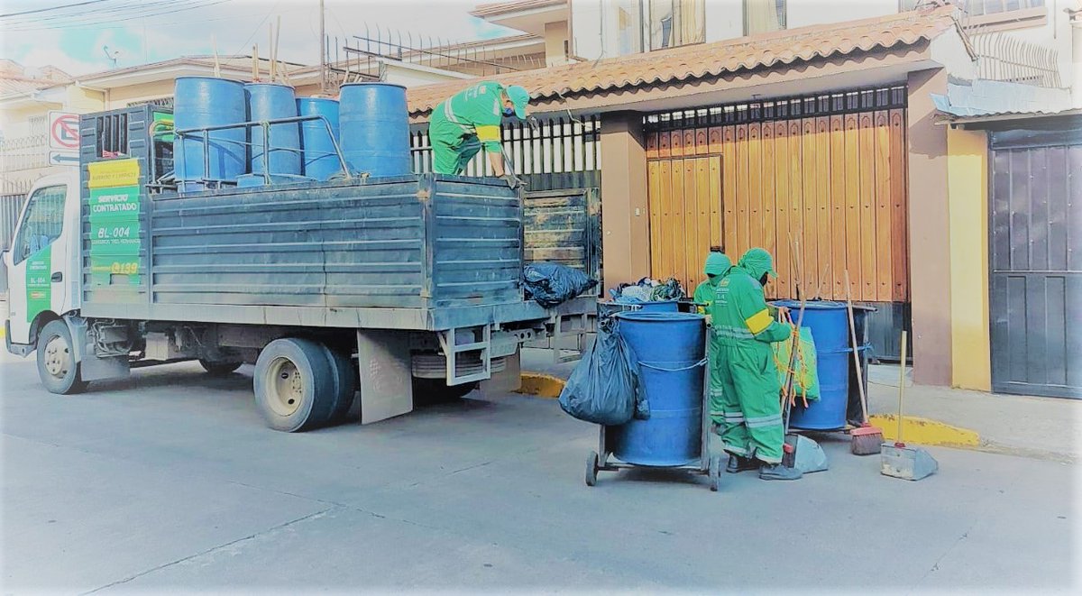 emac_ep's tweet photo. ¡Nuestra labor no se detiene!🤝

Nos comprometemos a diario, por mantener una #Cuenca verde, limpia y saludable.🍀

Los obreros recorren calles, avenidas, plazas y parques para realizar trabajos de barrido, baldeo y limpieza.

¡Contribuyamos a su labor, manteniendo limpia Cuenca! https://t.co/0HBEjOf4Eb