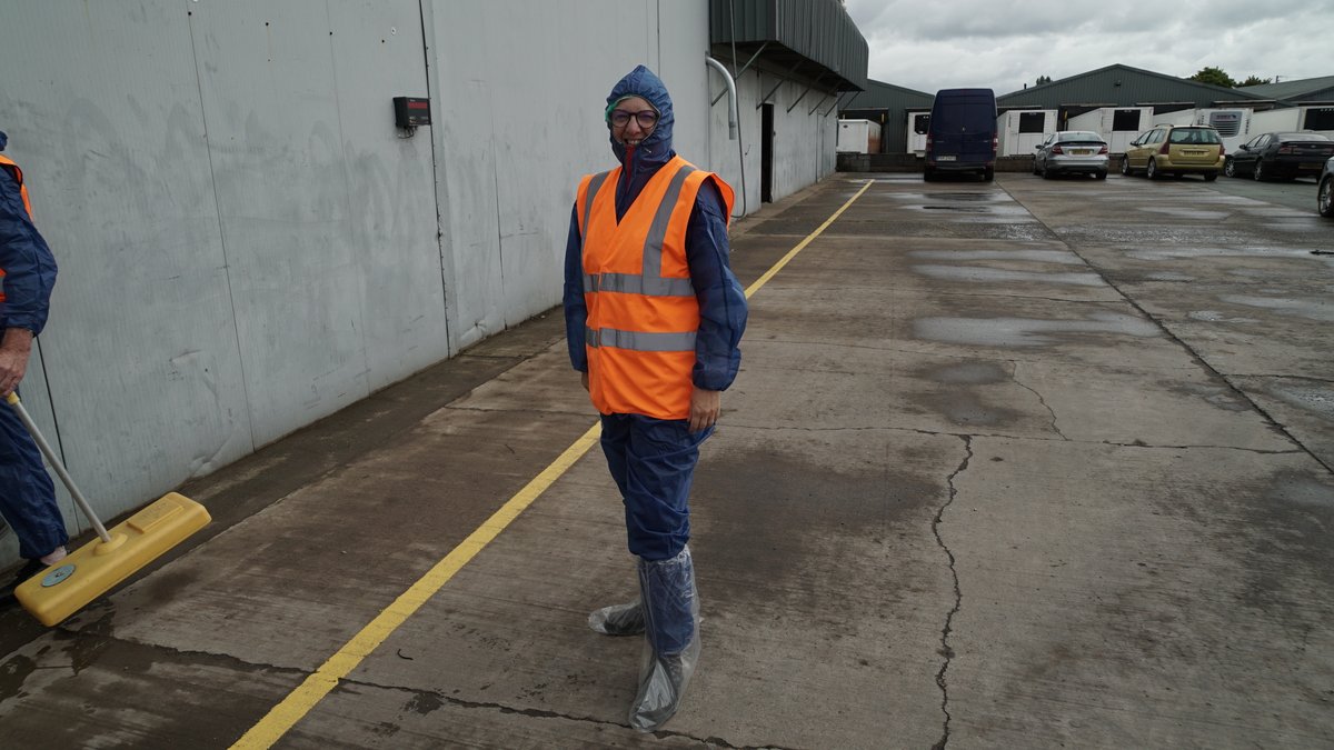 Look what a glamorous media lifestyle <a href="/charlottebsmith/">charlotte smith</a> lives...! But despite the outfit, she's looking enthusiastic, because she's just about to meet thousands of chickens at <a href="/OaklandsEggs/">Oaklands Farm Eggs</a> - you can hear all about it on <a href="/BBCRadio4/">BBC Radio 4</a> this Sunday at 0635!