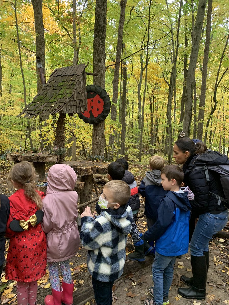 SlusherKinder's tweet photo. Nature Walk 🍃 🍁 @uplandhillsfarm @StadiumDriveLO https://t.co/buxStVufwY