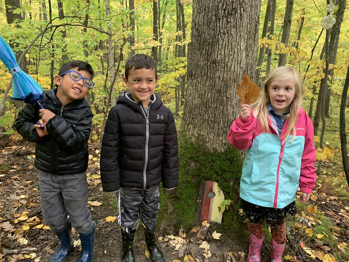 SlusherKinder's tweet photo. Nature Walk 🍃 🍁 @uplandhillsfarm @StadiumDriveLO https://t.co/buxStVufwY