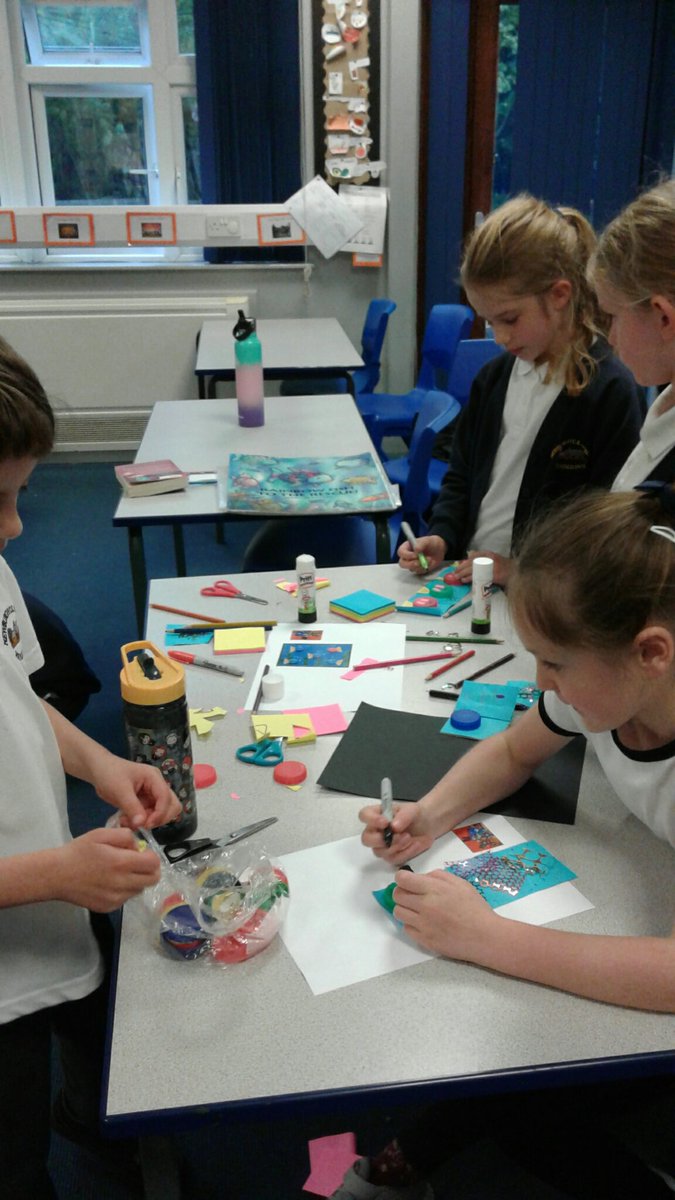 ArcNewburgh's tweet photo. Tonight we used bottle tops to recreate rainbow fish inspired by the story of The Rainbow Fish. #recycle #storyfun #ARCNewfamily https://t.co/0pLJelLhHM