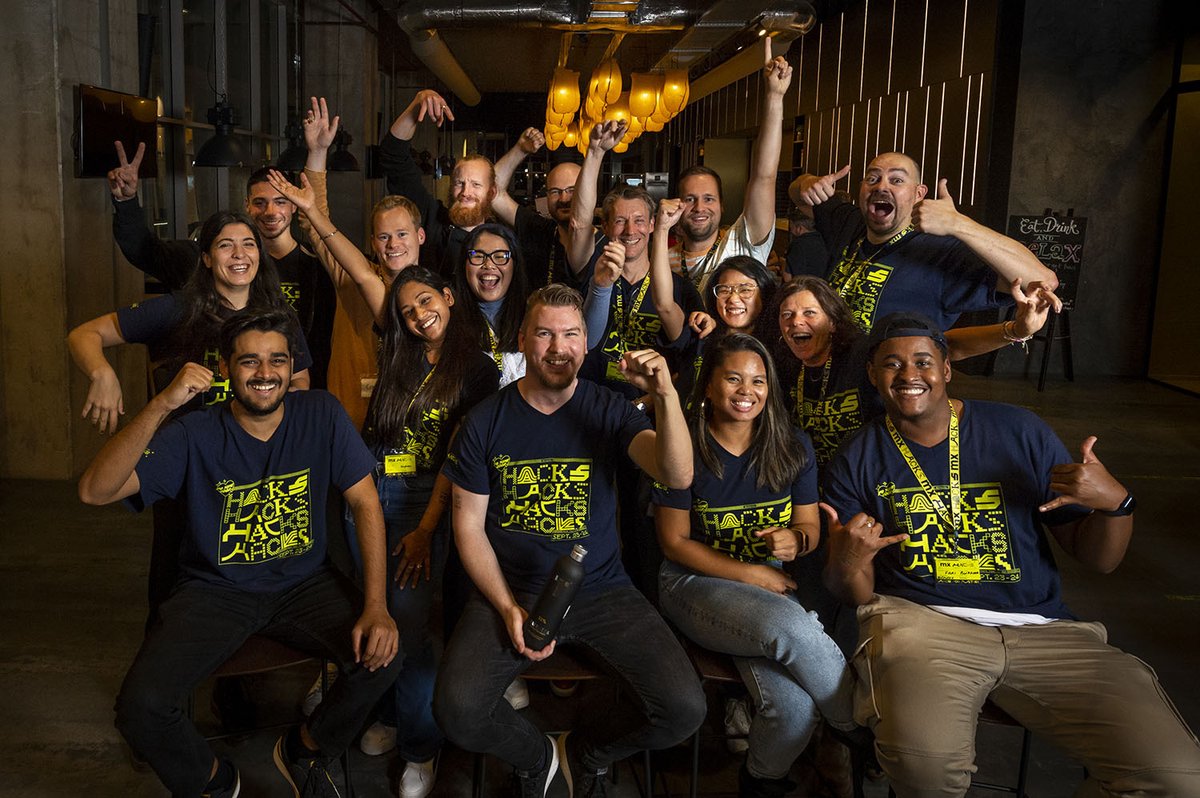 Mendix's tweet image. Over 1,200 #developers spanning 64 countries came together for #MxHacks. 🌏

More than 80 solutions were submitted to benefit @ProjectAlianza, the Welcome App, and New Hope Community Services. Learn more about the biggest international #LowCode hackathon: 
mendix.com/press/over-120…