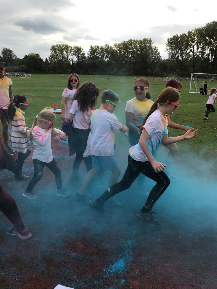 Riverside_2015's tweet photo. Colour run in the sun! The children went home very colourful and extremely happy this afternoon.
#11before11 #reach2is10 @reach2trust https://t.co/uwEruf3eCd