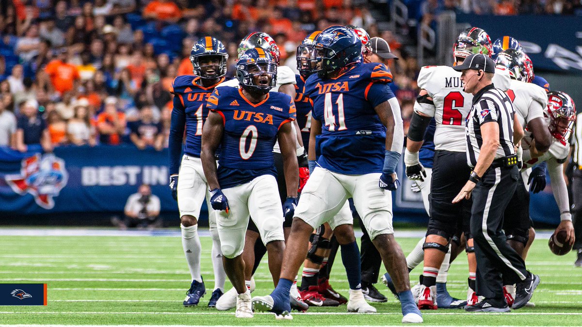 StrongBritt's tweet photo. Conference Realignment Records Update: 

Big Ten:
USC: 6-0
UCLA: 6-0

Big 12:
BYU: 4-2
Cincy: 5-1
Houston: 3-3
UCF: 4-1

SEC: 
OU: 3-3
Texas: 4-2

AAC: 
Charlotte: 1-5
FAU: 2-4
UAB: 3-2
North Texas: 3-3
Rice: 3-2
UTSA: 4-2 https://t.co/X7vrva1pVB