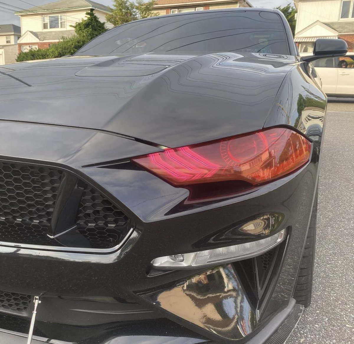 MetaVinylCustoms tweet media