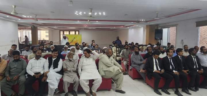JispOfficial's tweet photo. دورہ سیاسی و انتخابی امور ضلع خانیوال
صہیب عمار صدیقی قیم جماعت اسلامی جنوبی پنجاب نے صوبائی حلقہ205,206,210 کے جائزہ اجلاس میں شرکت کی اور خطاب کیا۔اس موقع پروفیسر افتخار احمد ہاشمی سیکرٹری سیاسی کمیٹی،ہارون الرشید نظامی امیر ضلع خانیوال ہمراہ تھے۔
#pp205 #PP206 #PP210 https://t.co/Ge9LXOBPje