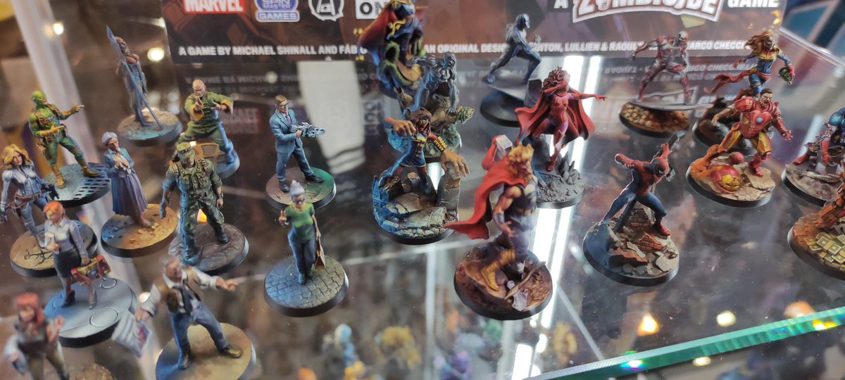 juanfran's tweet photo. Que pasada ver las minis del zombicide Marvel y the boys tan bien pintadas. Que ganas tengo !!!
@CMONGames @Asmodee_Spain #zombicideMarvel
#theboys
#essen22 https://t.co/DddHaxoFn3