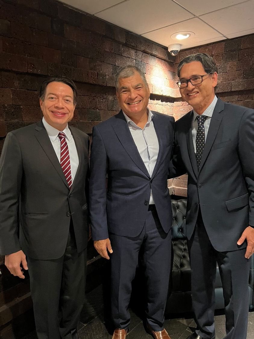InstitutoIDEAL_'s tweet photo. 🇲🇽🇪🇨 En la @Mx_Diputados inicia el conversatorio del expresidente de #Ecuador, @MashiRafael, sobre la integración latinoamericana. 

“La unidad no solo era deseable, era lo obvio, como siempre sostuvo Bolívar, un hombre que pensaba en siglos y miraba en continentes”. https://t.co/B3XdPU0WQZ