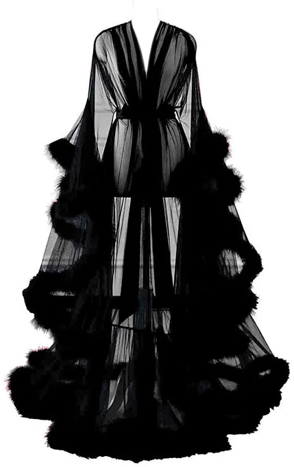 How I perceive leorio is both of these nightgowns 
