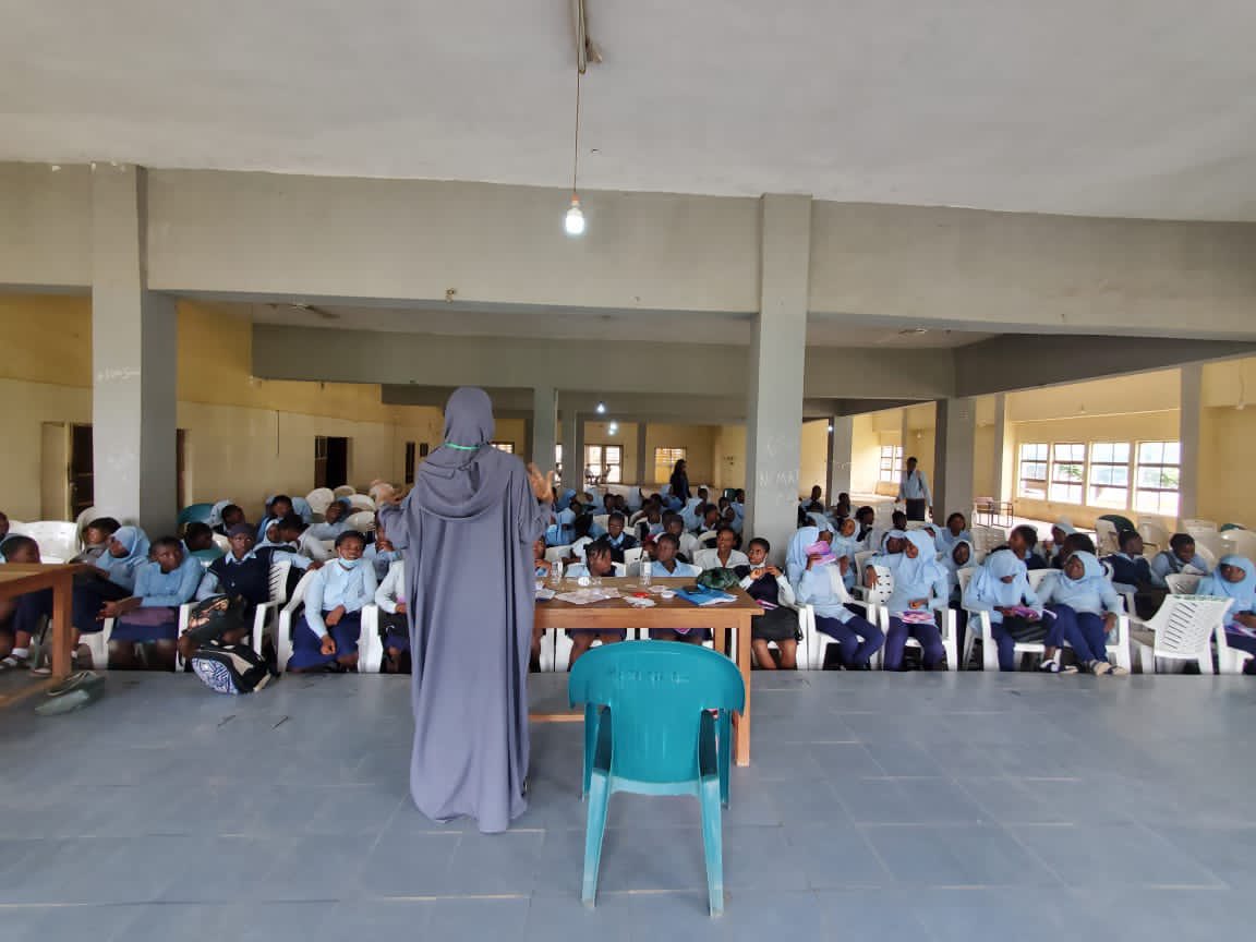 FLOfoundationng's tweet photo. FLO SAP Abuja,
Theme: entrepreneurship and self sustainability
📍Gss Garki, Area 10
#skillacquisition #skills #training #trainingchildren #SAP #FLO #GoWithTheFLO #charity #ngo https://t.co/ZyExCVs9jV