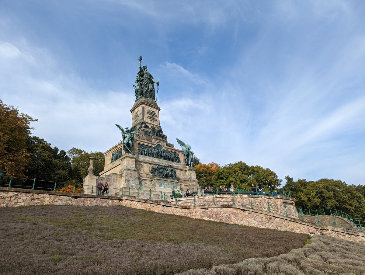 Mick__geek's tweet image. The #beilsteinNanoinformatics symposium took an afternoon stroll in the Niederwald today. Fantastic weather and refreshing afternoon
@BeilsteinInst @BarbaraHissa @wendympatterson @pennynymark @iseult5