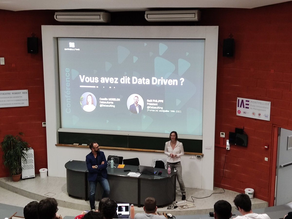 Alumn'IAE (@alumniaemtp) on Twitter photo On débute notre évent C'est quoi une entreprise Data Driven avec une présentation de nos intervenants Gaël PHILIPPE, président de <a href="/DATASULTING/">Datasulting</a> et Camille MORELON, datasultante ! Pour les absents, suivez notre live Facebook 🖥️ On débute notre évent C'est quoi une entreprise Data Driven avec une présentation de nos intervenants Gaël PHILIPPE, président de <a href="/DATASULTING/">Datasulting</a> et Camille MORELON, datasultante ! Pour les absents, suivez notre live Facebook 🖥️