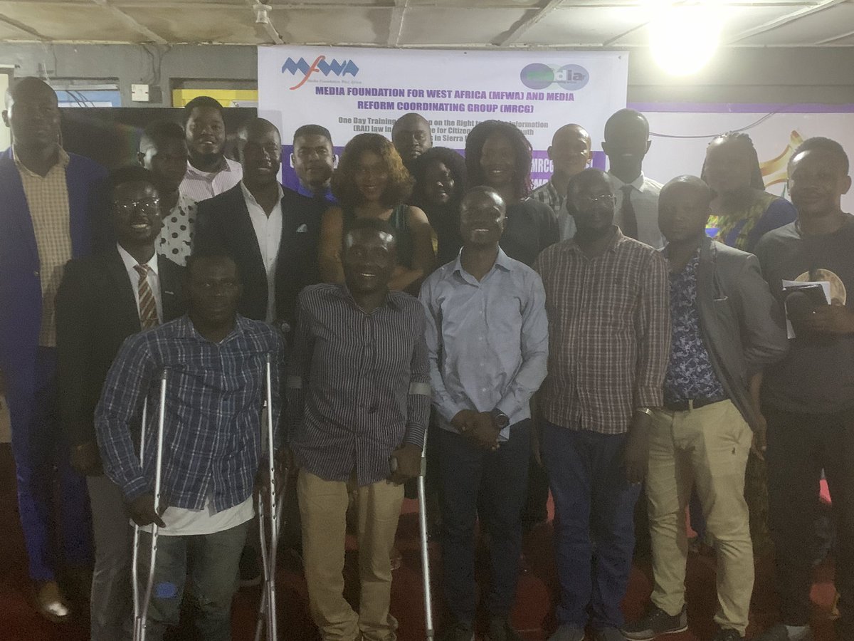 Mrcgsl's tweet photo. @Mrcgsl today convened a Training Workshop on the #Right to #Access #Information (RAI) law in #SierraLeone for #CitizensGroups and #YouthActivists, with funding support @TheMFWA.
@NEDemocracy
@SLMIC3
@chrdiorg
@pleasant2014
@pansl_network
ππΏππΏ
https://t.co/bfwHtXPbmg https://t.co/6XkRfWIEna