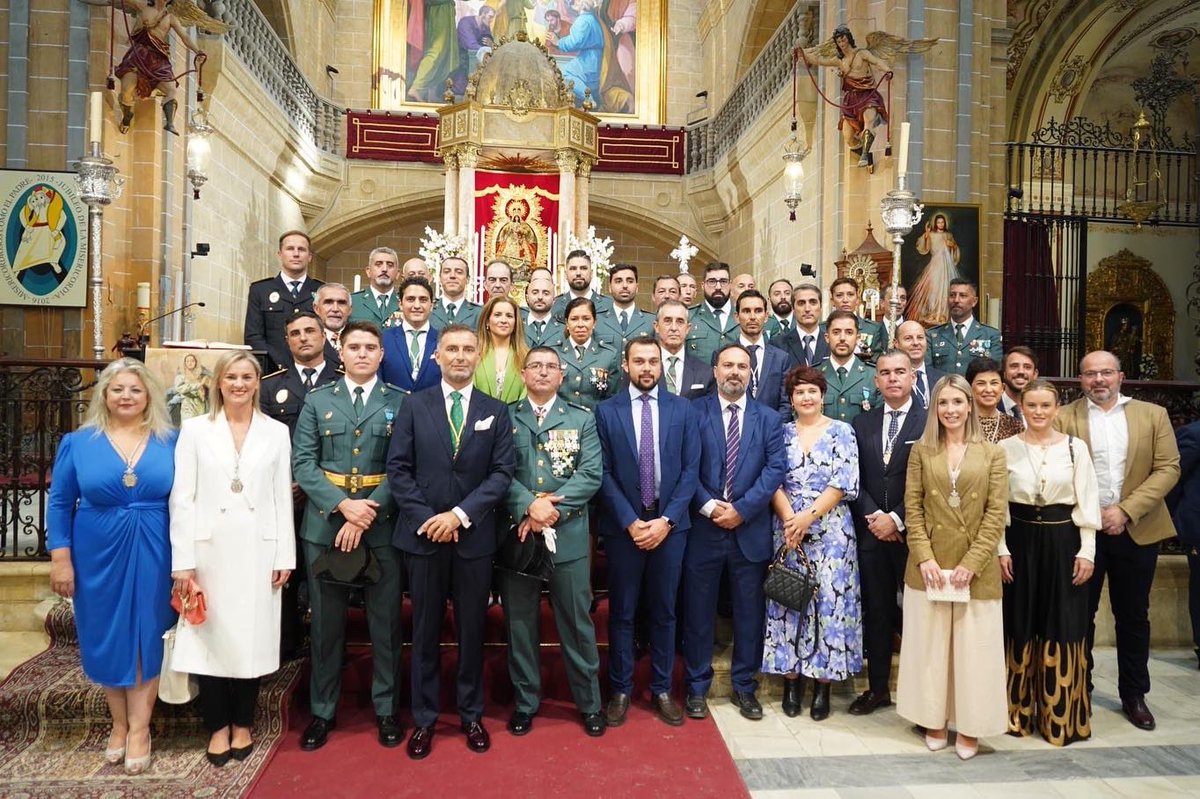 PCMoguer's tweet image. ℹ️ Día especial el de hoy en el que hemos acompañado a los miembros de la Guardia Civil en el día de su festividad. 💚🇪🇸🫡

🔊 Viva la virgen del Pilar !! 
🔊 Viva la Guardia Civil !!
🔊 Viva España !!