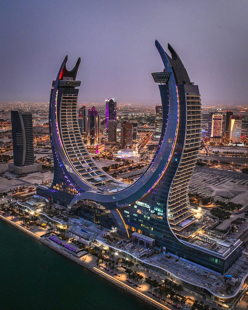 dwm97122's tweet photo. Qatar is a small Arab country and has built seven stadiums, a new airport, a new metro system, a series of new roads and about 100 new hotels just for #WorldCup2022. Disgraceful European cities and countries are calling for boycotting #WorldCup2022 in #Qatar https://t.co/VbAQJ0ZPOh