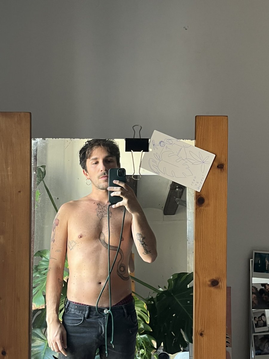 Foto grndr 🤣🤣🤣