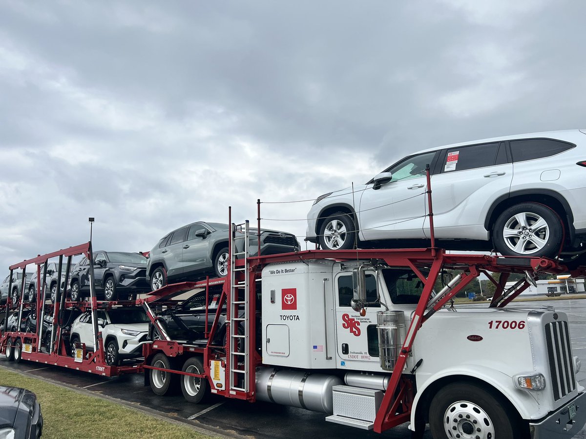 Good morning 🌦
Rain don’t stop nothing here <a href="/SerraToyota1/">Serra Toyota Decatur</a> of Decatur! Come check out our New inventory that just hit the lot today as well as our Gently Loved (used cars) side of the lot! All with our Lifetime Warranty ✅
Ready to SERVE YOU! #alwaysready ⭐️