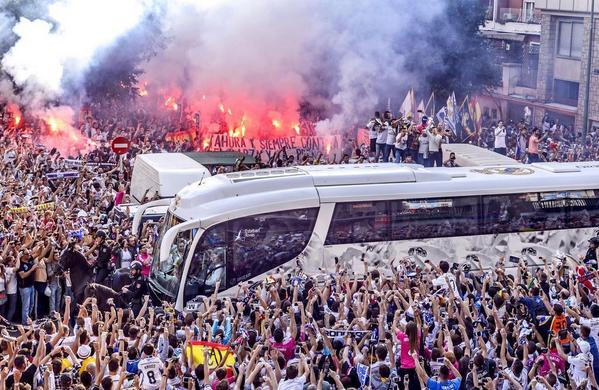Mario___RM's tweet photo. Partido de fase de grupos vs Semifinales de Champions.

Hay niveles y niveles. https://t.co/4fOqDmaHIS