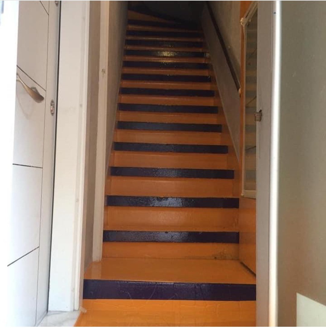 Epoksi merdiven uygulaması 
Sizde zemininiz için bize ulaşabilirsiniz ↩️
mtnzemin.com