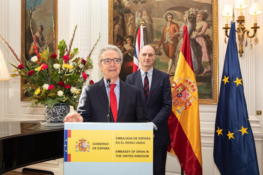 EmbSpainUK's tweet photo. Thank you for sharing with us the Spanish National Day. It was an amazing reception to celebrate the old and deep bonds of friendship between Spain and the UK. ¡Muchas gracias! #DíaDeLaFiestaNacional #12Octubre https://t.co/TDiqtkH8xT