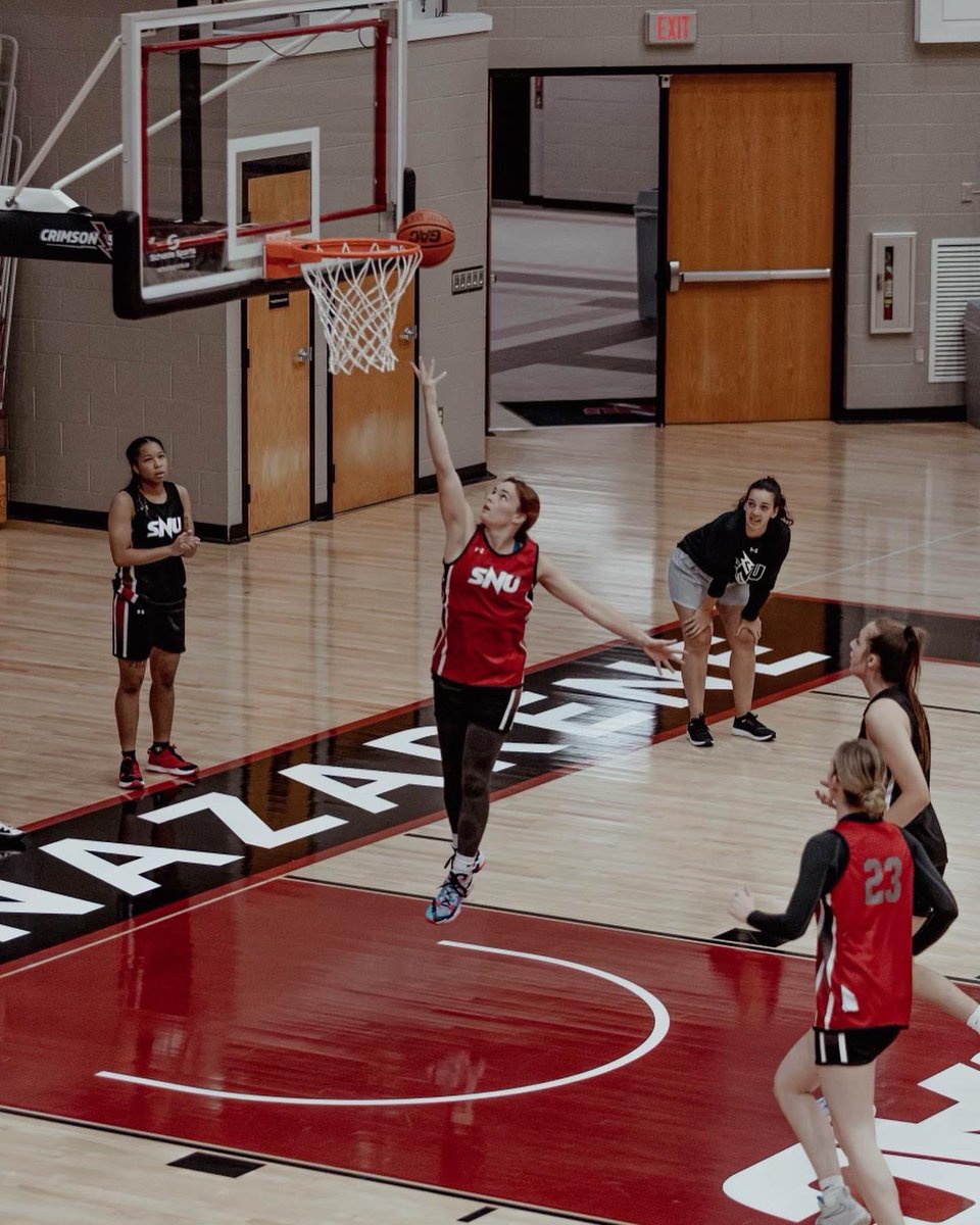 SNUwbb's tweet photo. Preseason ✅

#BoltsUp ⚡️ https://t.co/shVfgxxwV4