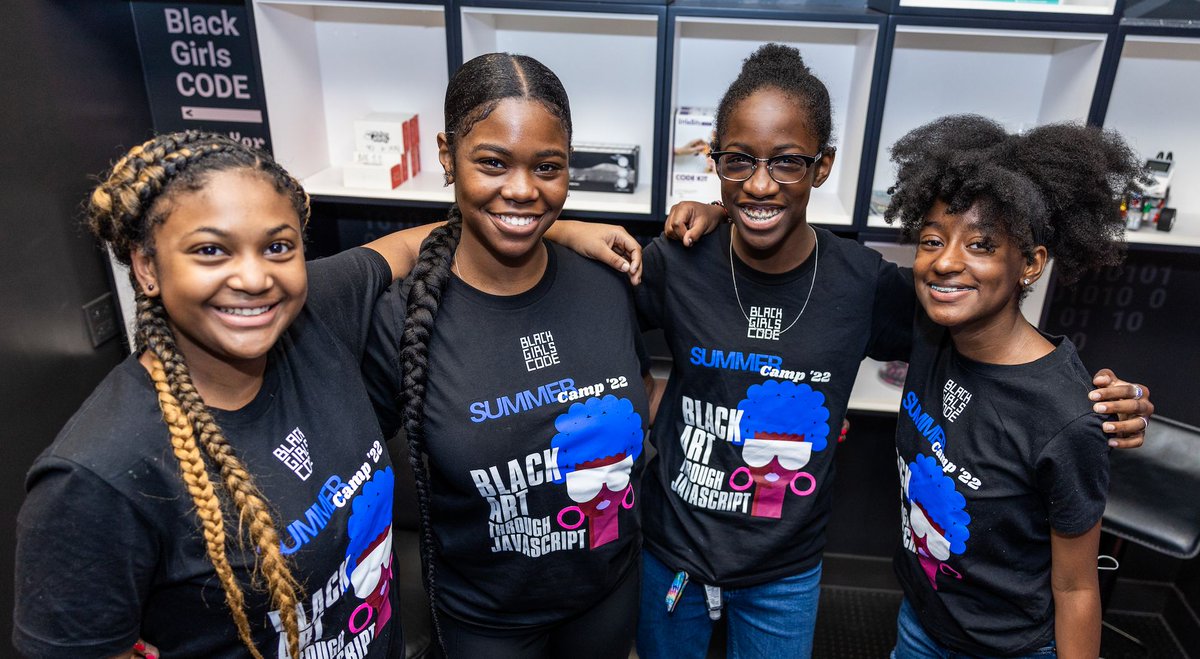 BlackGirlsCode's tweet photo. The Future Looks Like Me 🤩 #DayOfTheGirl #TheFutureIsHers https://t.co/lMOHqKd0fB
