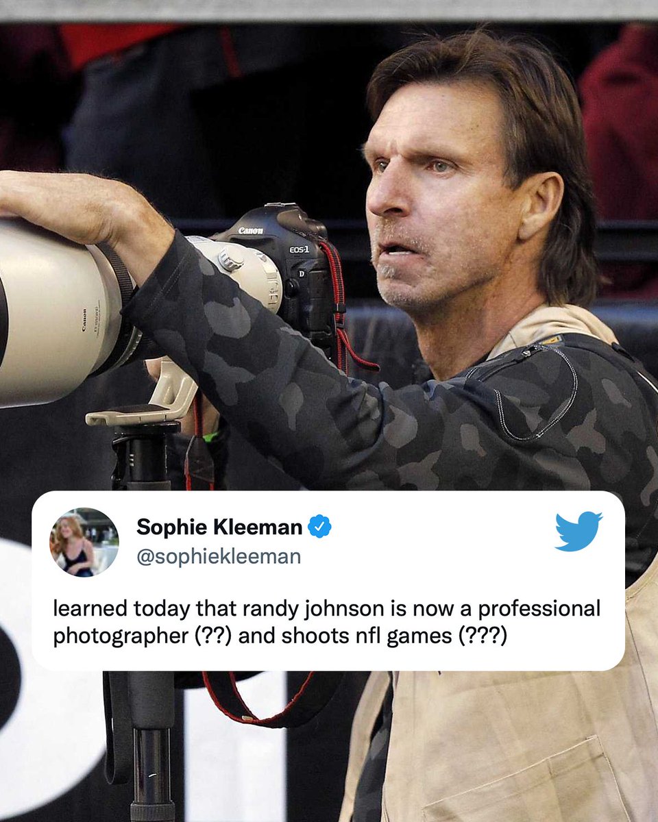 ✅ Hall of Fame pitcher
✅ <a href="/NFL/">NFL</a> photographer

Randy Johnson can do it all 👏
(h/t <a href="/sophiekleeman/">Sophie Kleeman</a>)